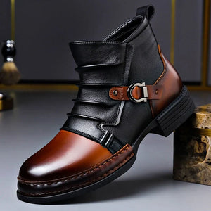 Cognacbraune zweifarbige Schnallen Stiefeletten mit schwarzem gerafftem Schaft